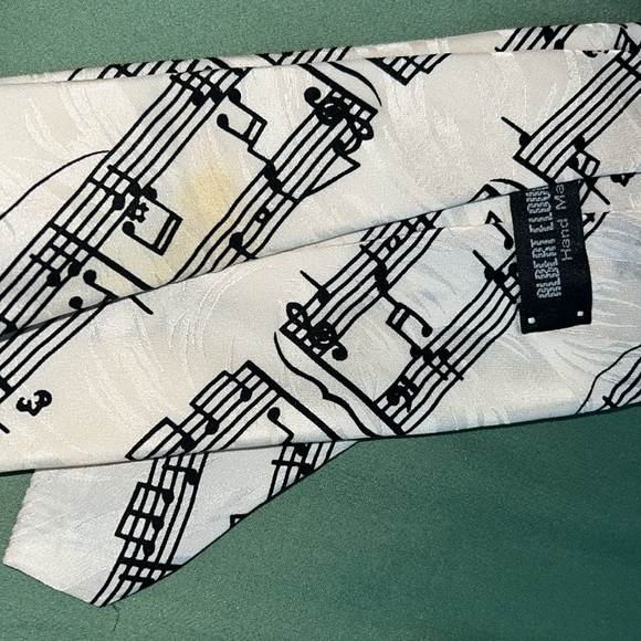 Vintage Albert Elouitz Inc Hand Made Tie for Men, Bar Music Notes Piano - Picture 3 of 5